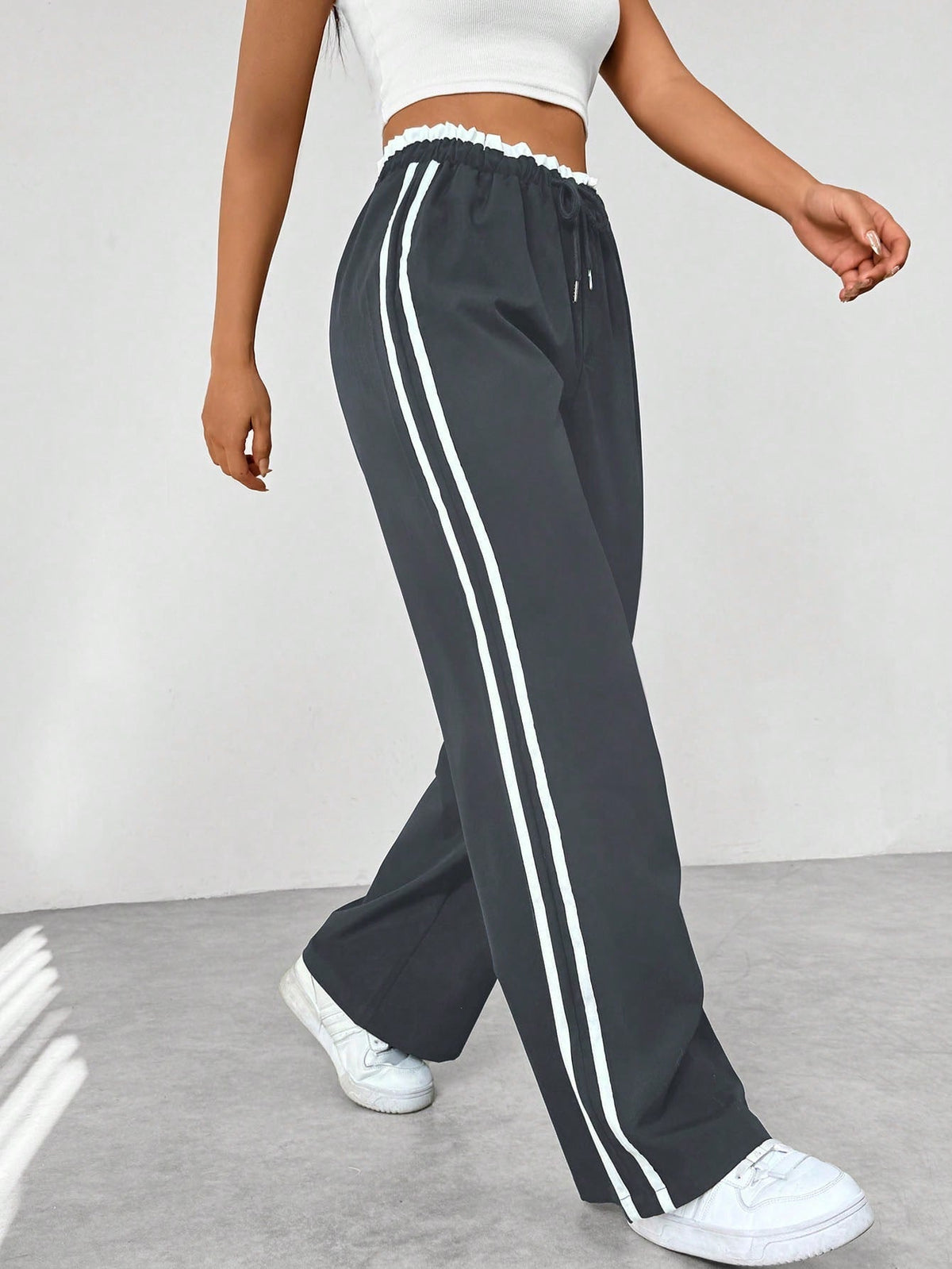 Women's Wide-Leg Lounge Trousers with Side Stripe Detail – Grey