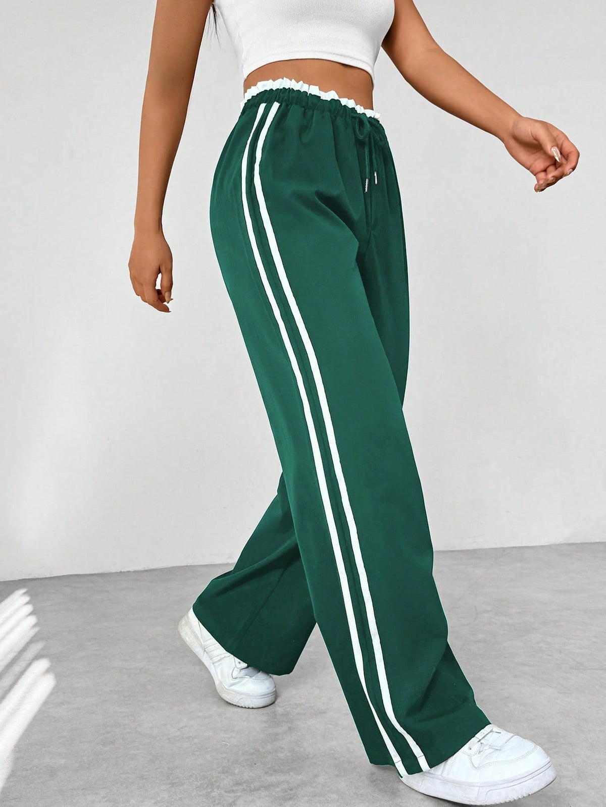 Women's Wide-Leg Lounge Trousers with Side Stripe Detail – Green