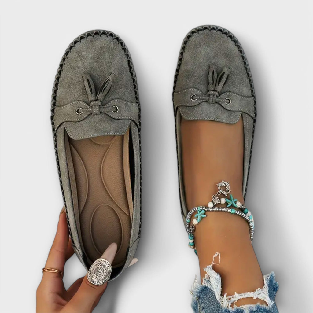 Women's Hand-Stitched Moccasin Loafers with Tassel Trim