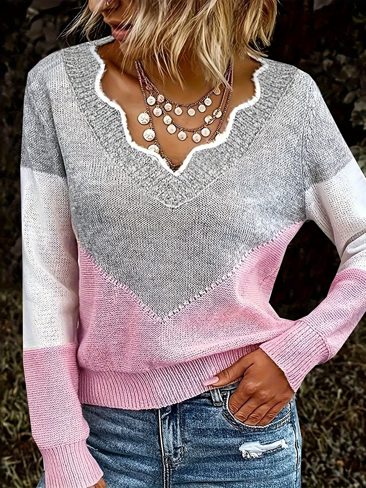 Women's Two-Tone V-Neck Knit Jumper