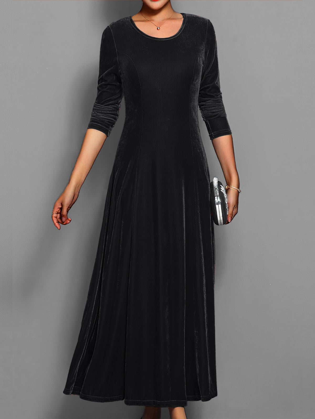 Women's Long-Sleeved Velvet Maxi Dress with Fitted Bodice – Black