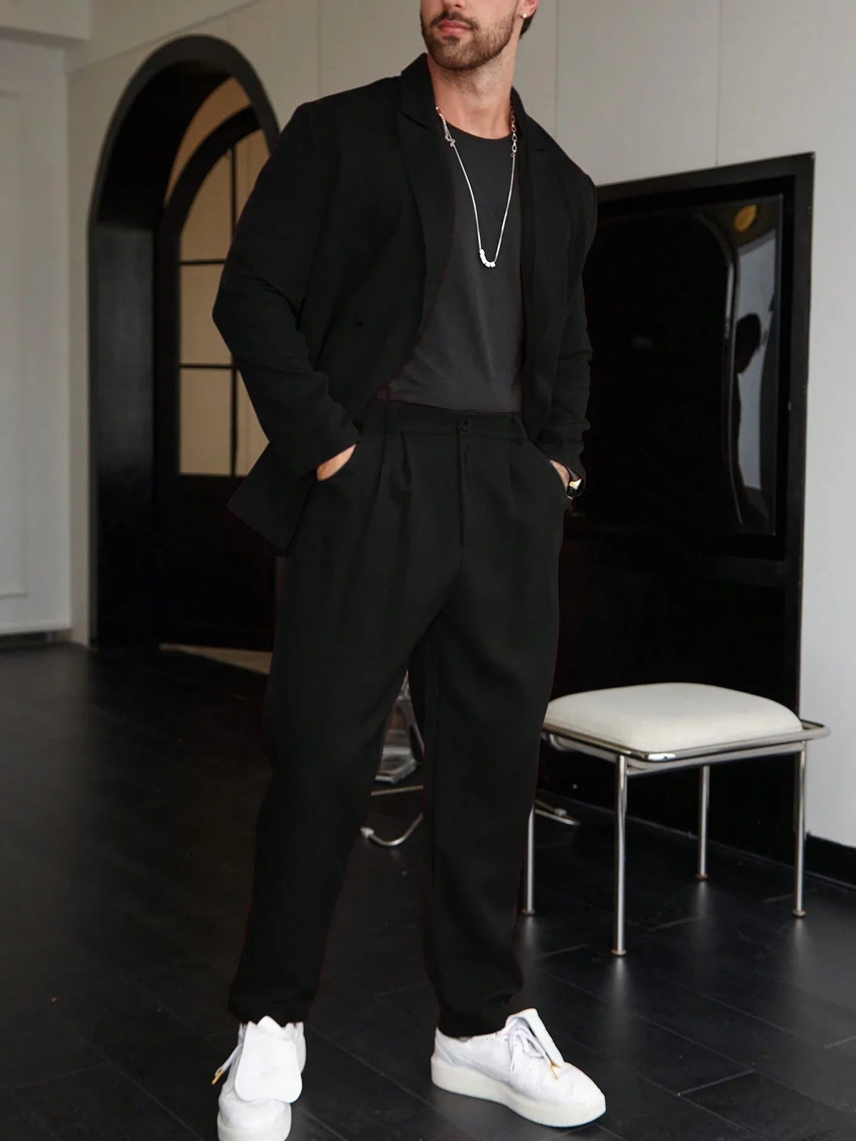 Men's Slim Two-Piece Suit with Straight-Leg Trousers