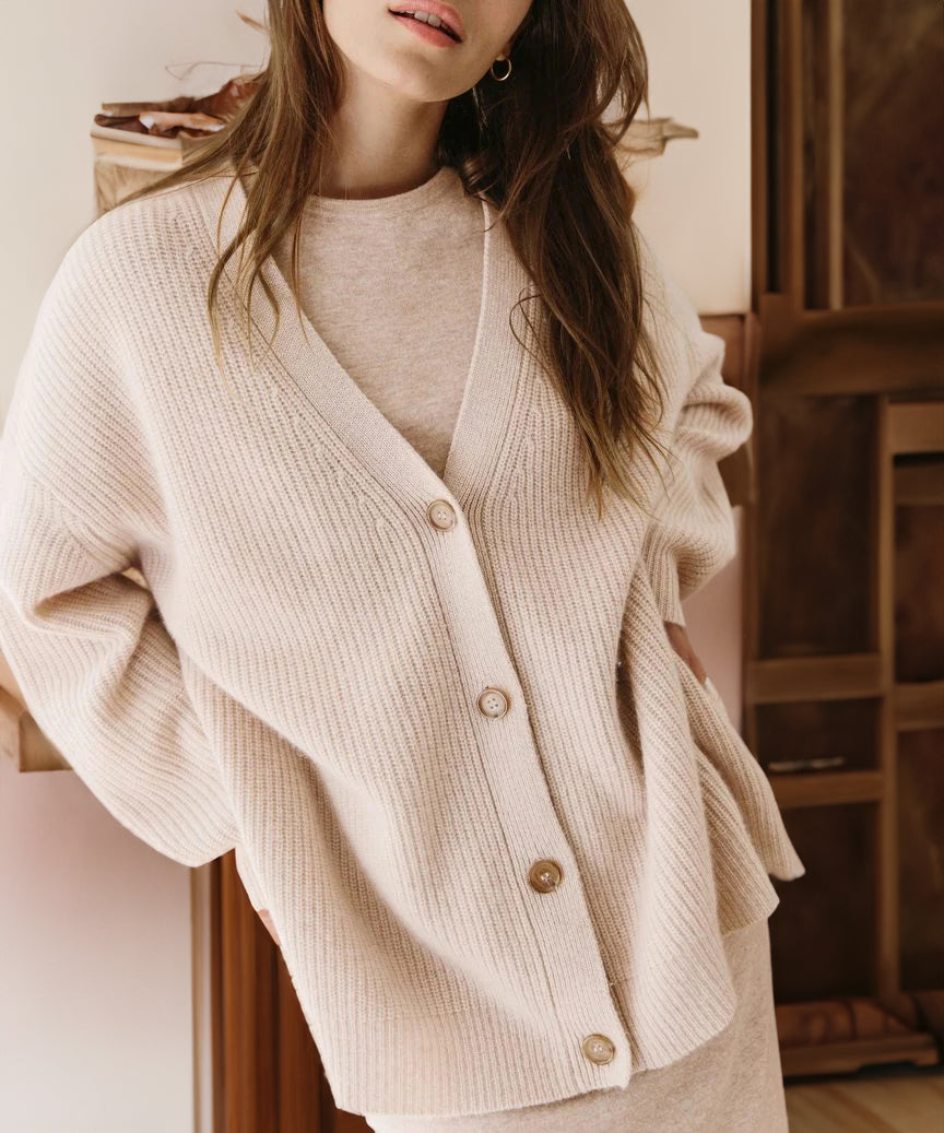 Women's Soft Ribbed Cardigan with Deep V-Neck and Dropped Shoulders – Light Pink