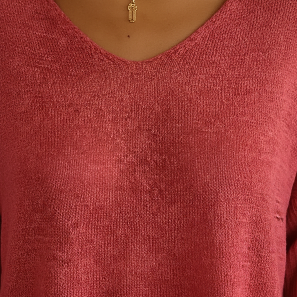 Women's Relaxed V-Neck Knit Top with Curved Hem