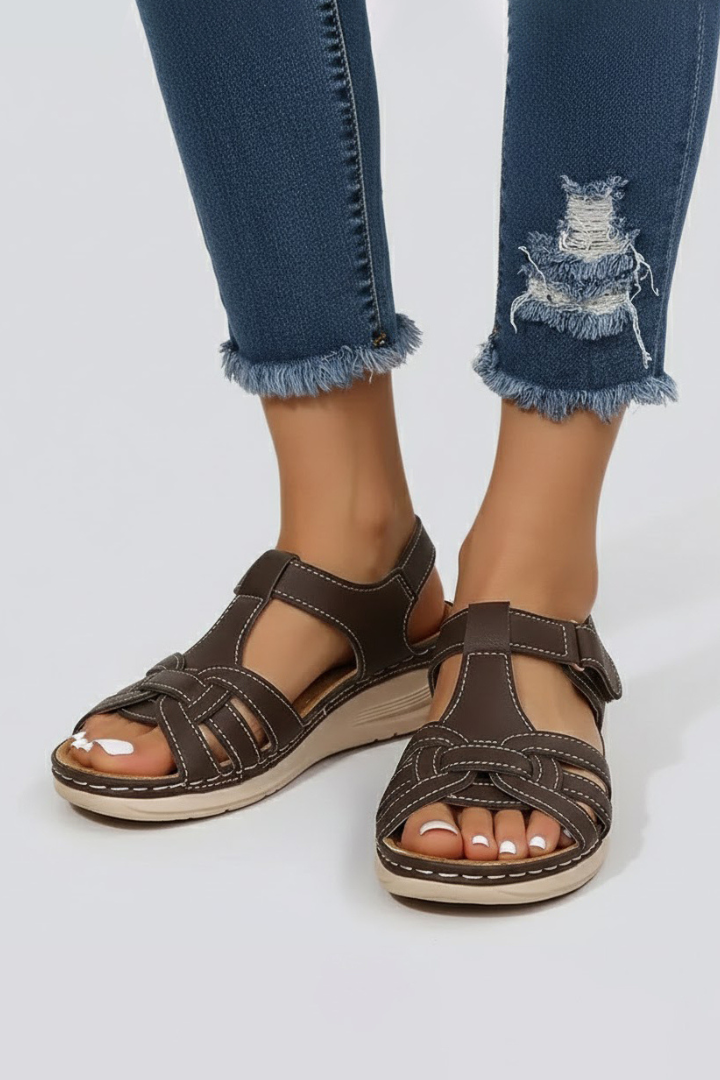 Women's Strappy Orthopedic Flat Sandals with Open Toe – Dark Brown