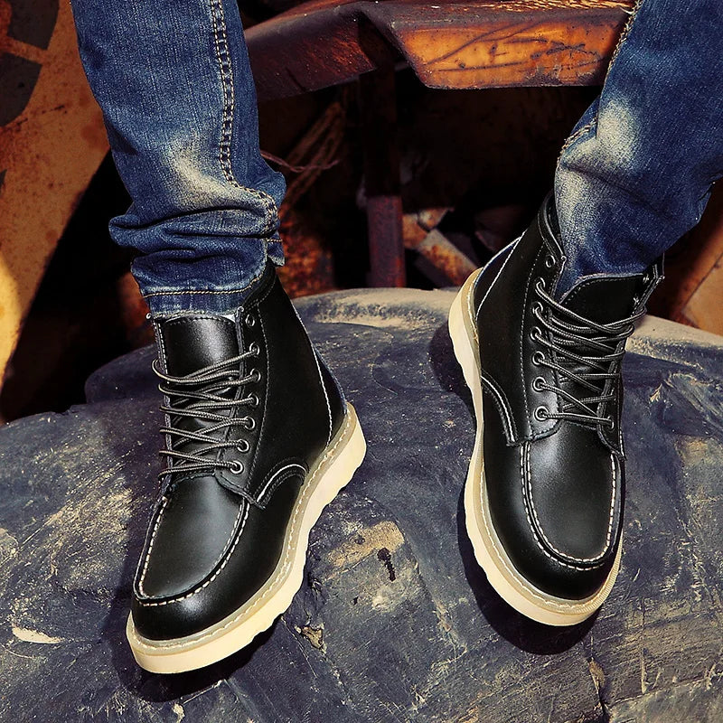 Men's Chunky Contrast Sole Leather Lace-Up Boots – Black
