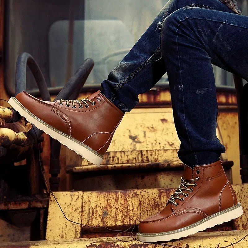 Men's Chunky Contrast Sole Leather Lace-Up Boots