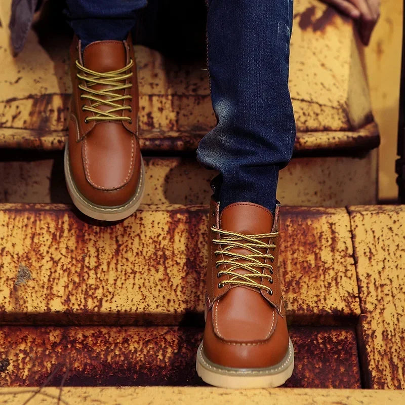 Men's Chunky Contrast Sole Leather Lace-Up Boots – Brown