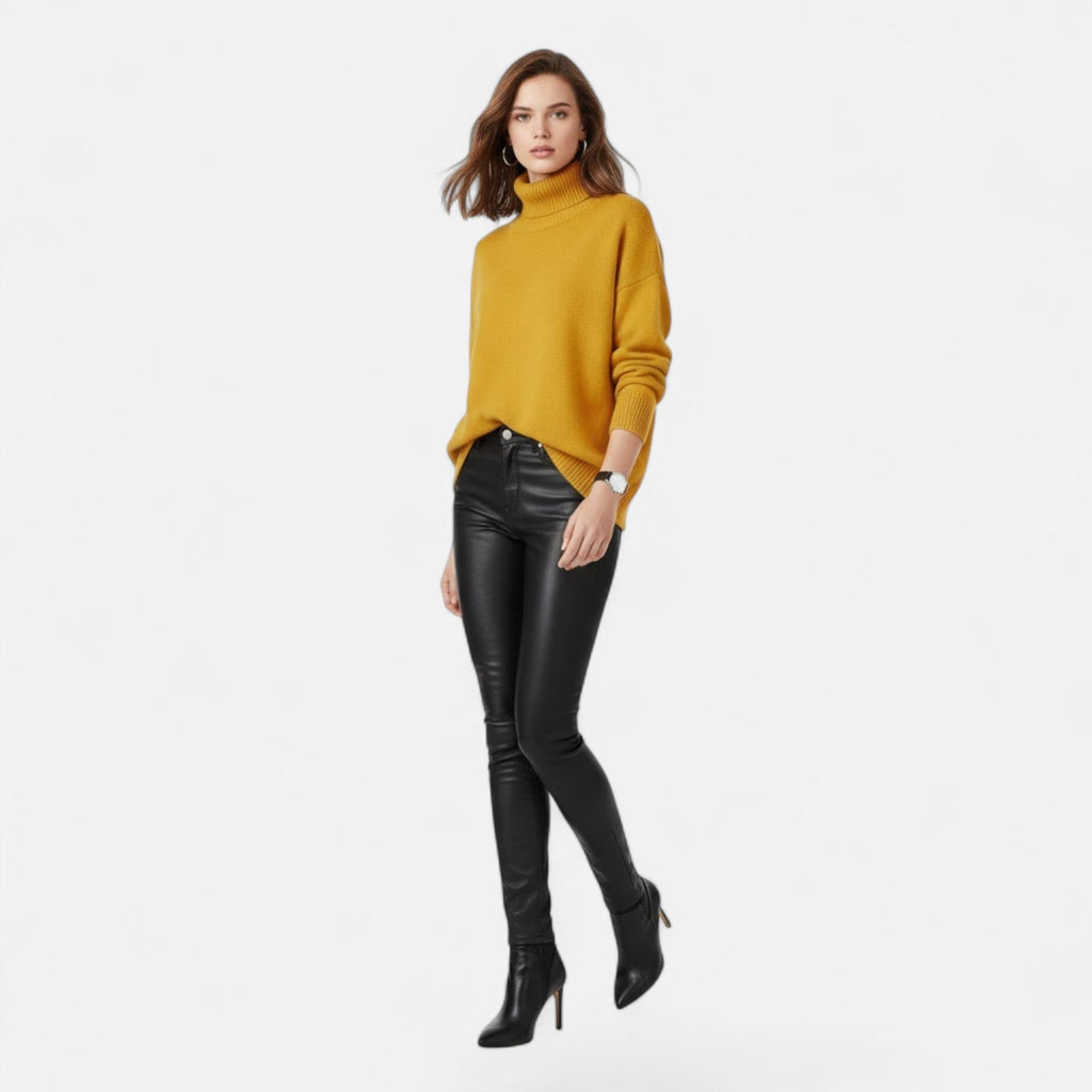 Women's Thick Knit Oversized Roll-Neck Jumper in Wool Blend