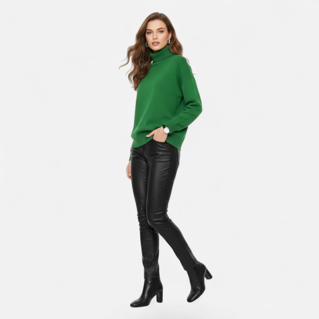 Women's Thick Knit Oversized Roll-Neck Jumper in Wool Blend