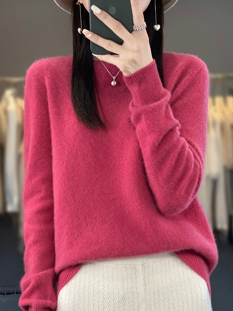 Women's Crew Neck Knit Jumper in Relaxed Fit – Raspberry red