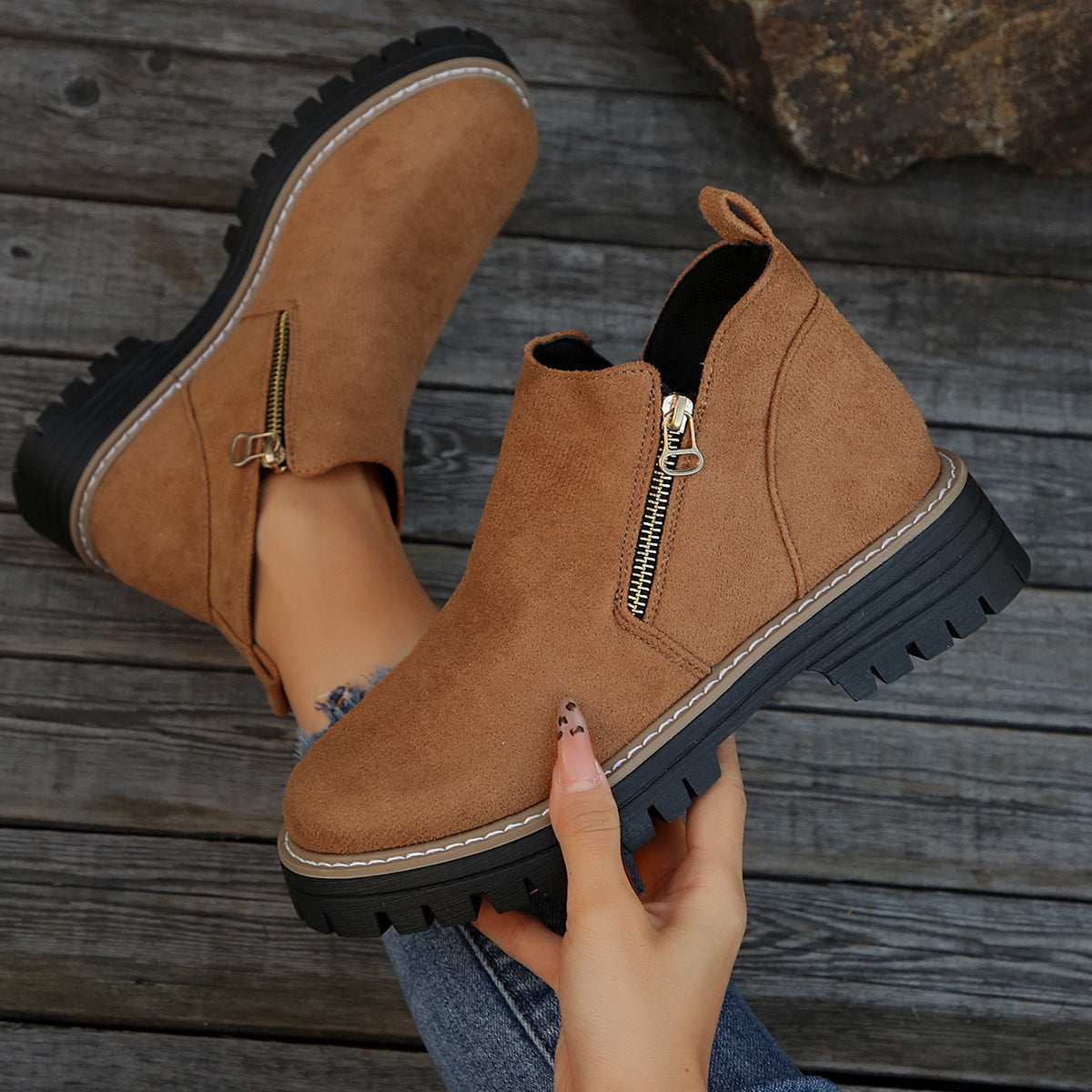 Women's Chunky Lug Sole Platform Ankle Boots – Brown
