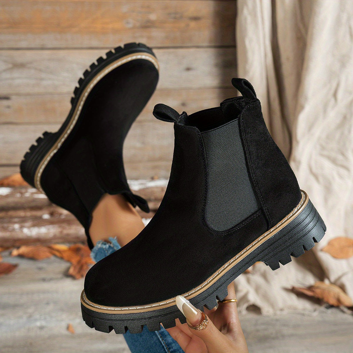 Women's Chelsea Boots with Lug-Sole Platform and Pull Tab – Black
