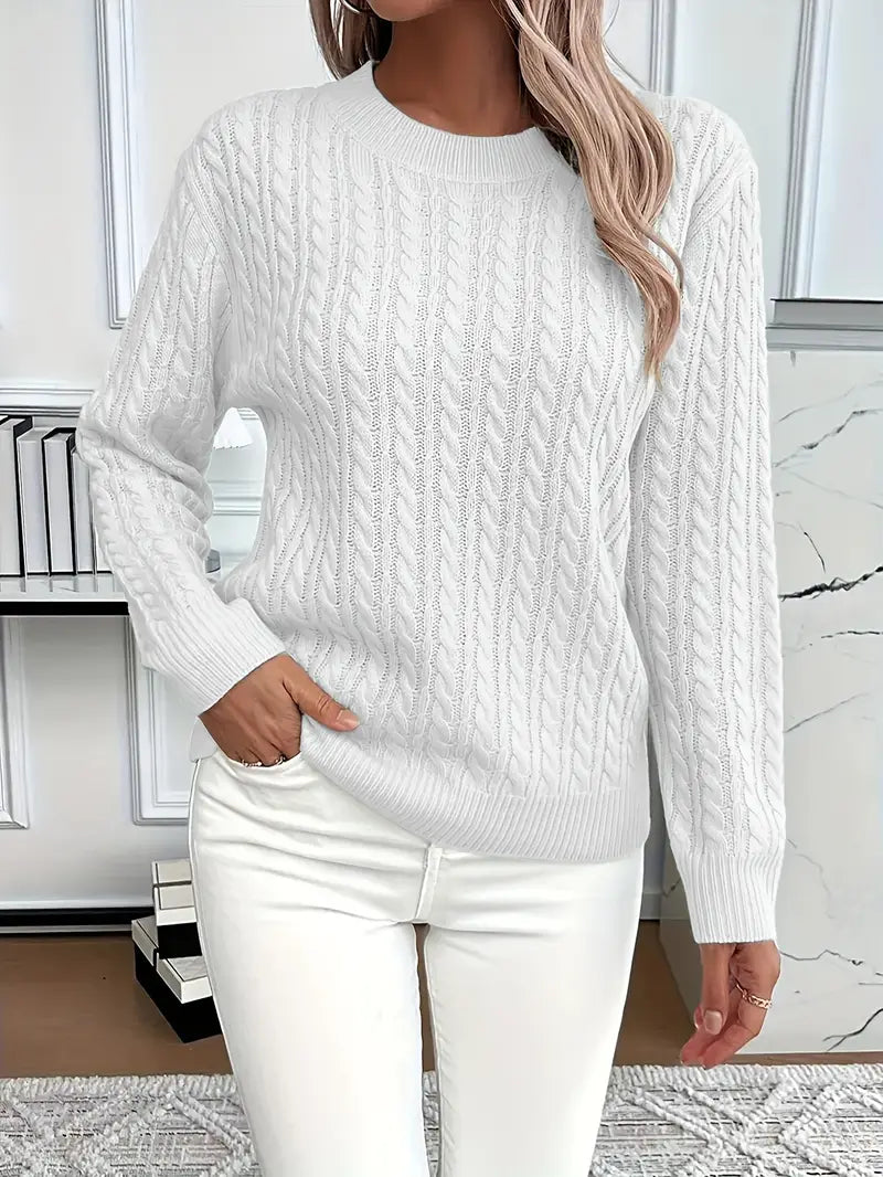 Women's Crew Neck Pullover in Lightweight Cable-Knit – White