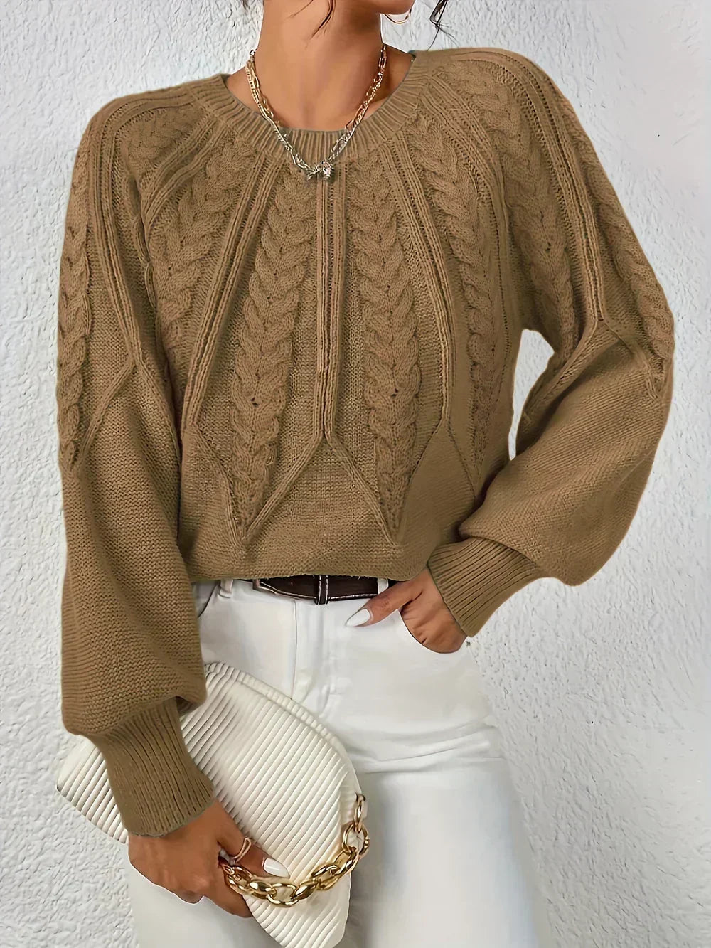Women's Relaxed Cable-Knit Jumper with Crew Neckline – Brown