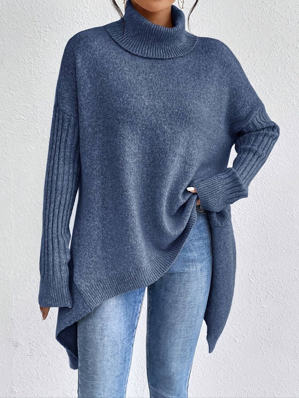 Women's Oversized Roll-Neck Jumper with Asymmetric Hem
