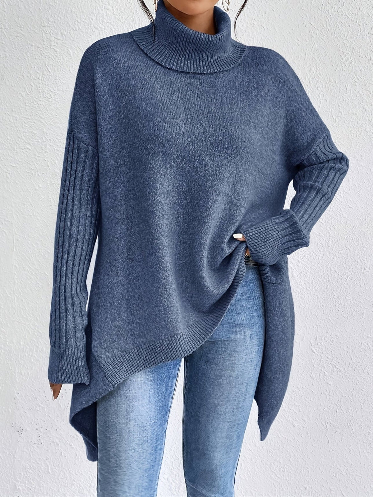 Women's Oversized Roll-Neck Jumper with Asymmetric Hem