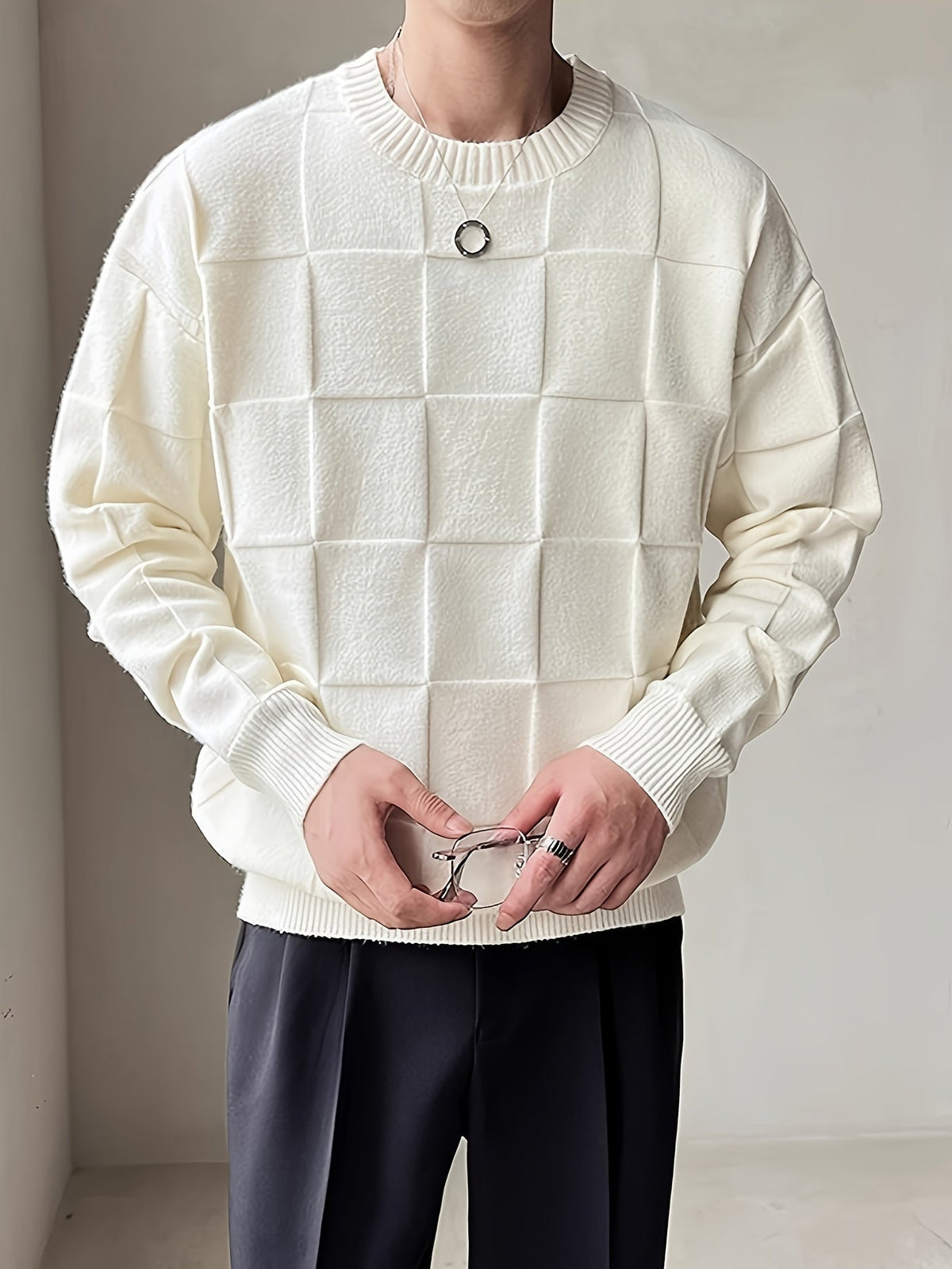 Women's Raised Check Knit Crew Neck Jumper