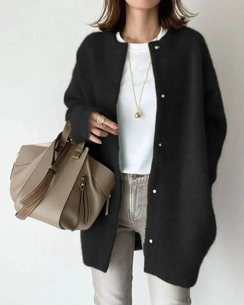 Women's Deep Pocket Wool Blend Cardigan in Relaxed Fit – Black
