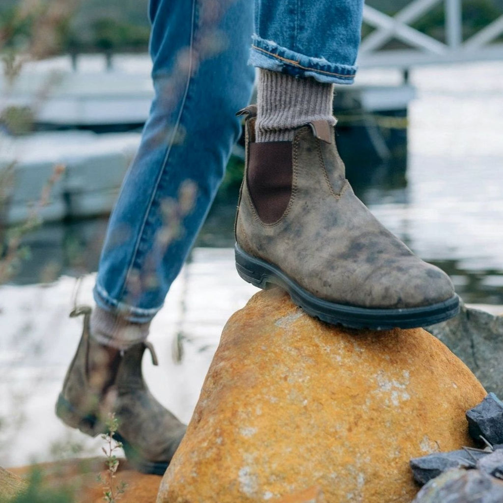 Men's Sleek Slip-On Chelsea Boots in Polished Leather