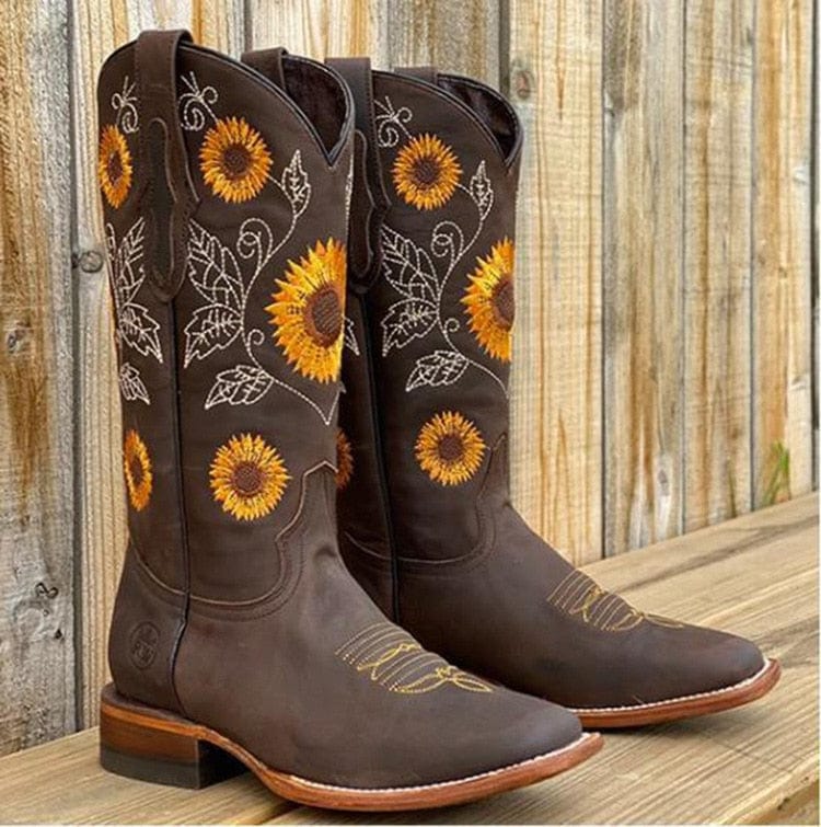 Women's Stacked Heel Western Boots with Vintage Embroidery – Dark Brown