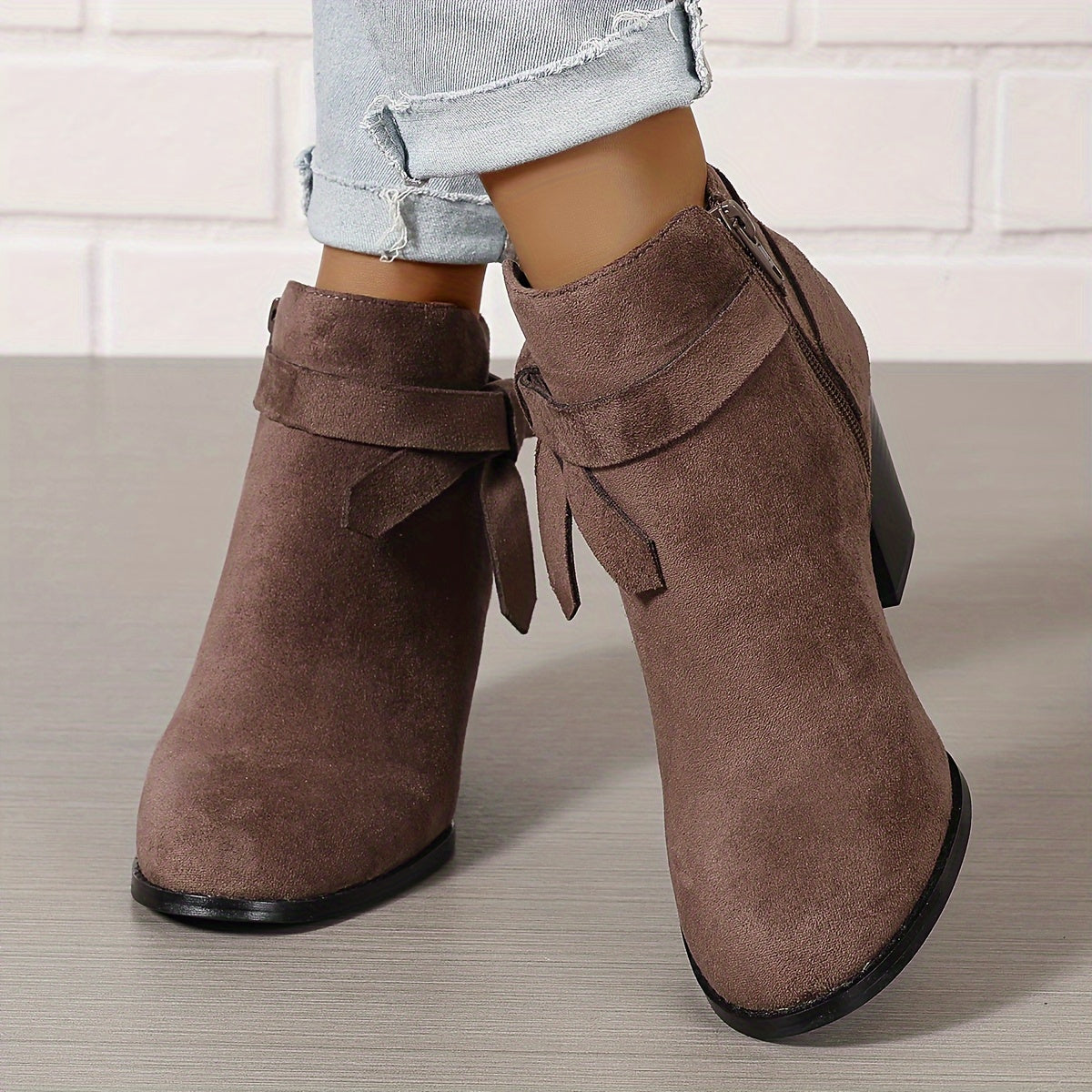 Women's Pointed-Toe Chelsea Boots with Block Heel and Bow