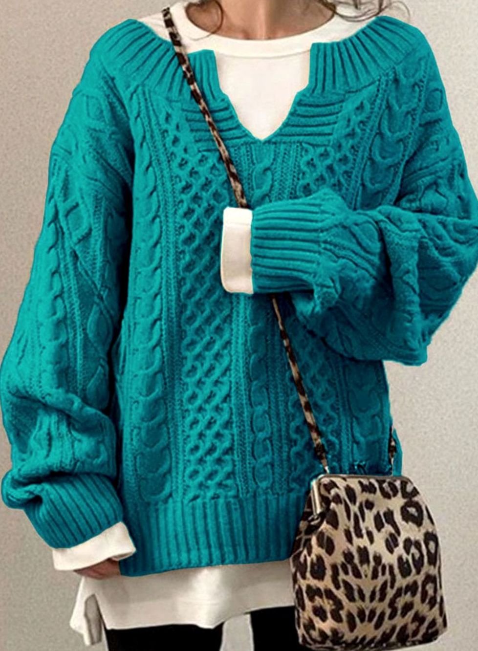 Women's Chunky Cable-Knit Jumper with Layered V-Neck – Blue